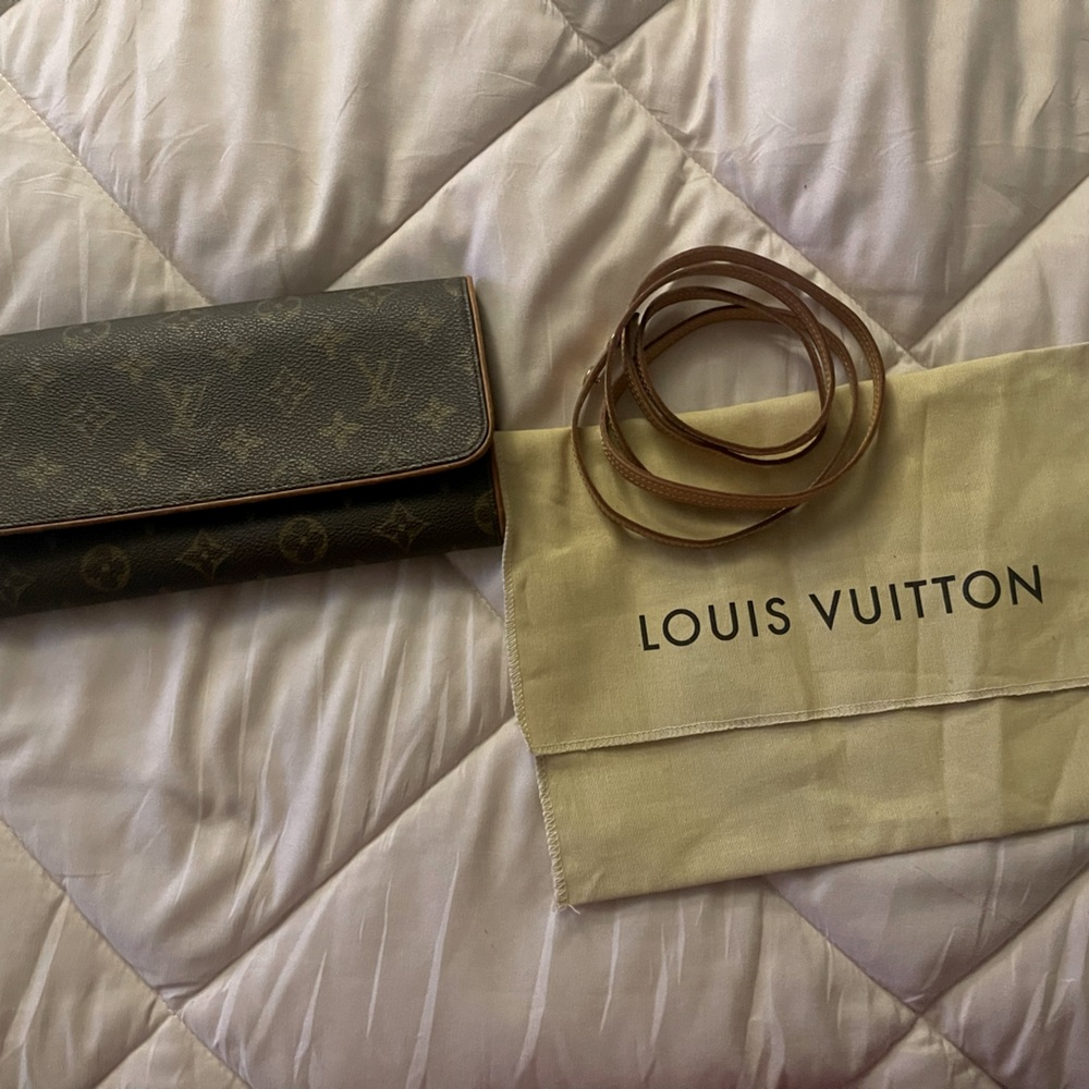 SOLD ❌Authentic Pochette GM